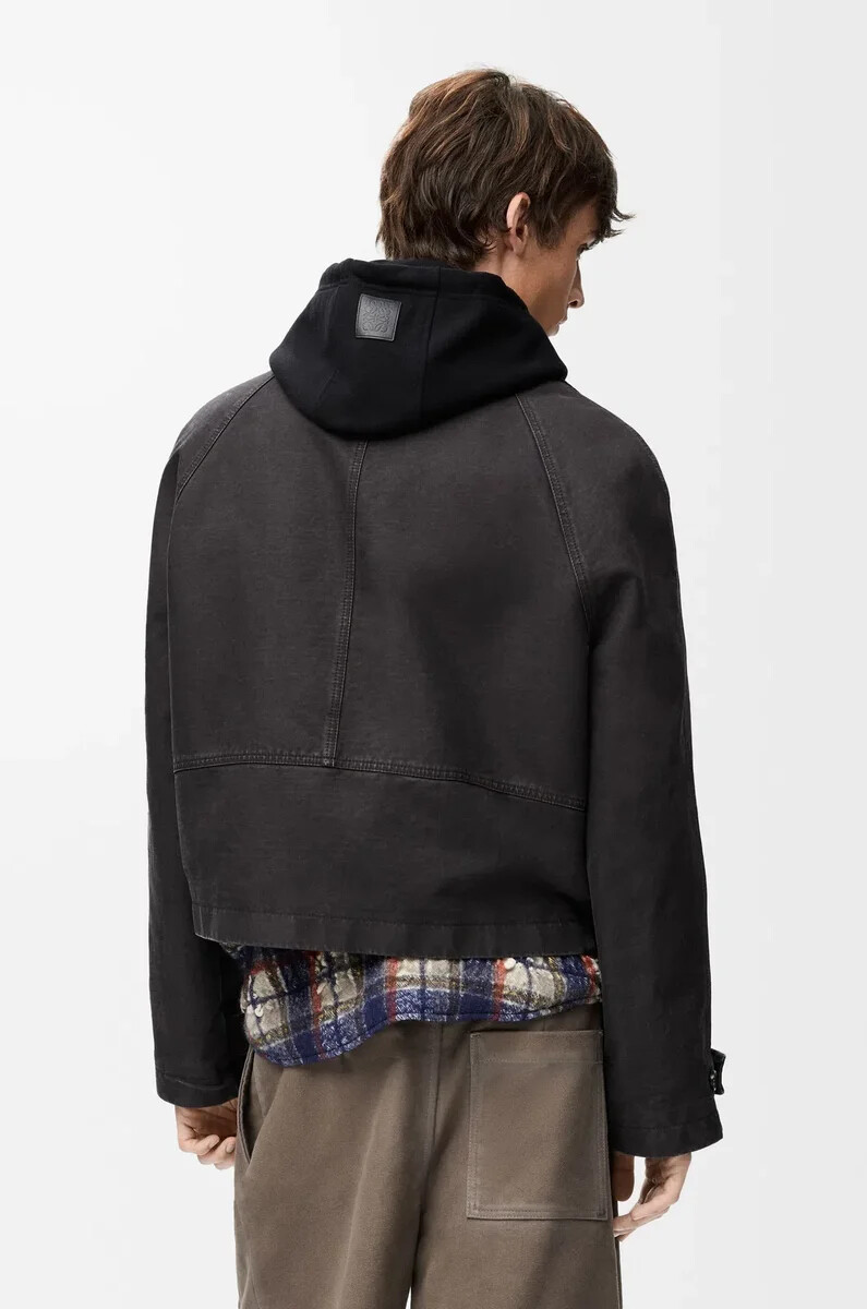 chaqueta con cinturón de algodón antracita