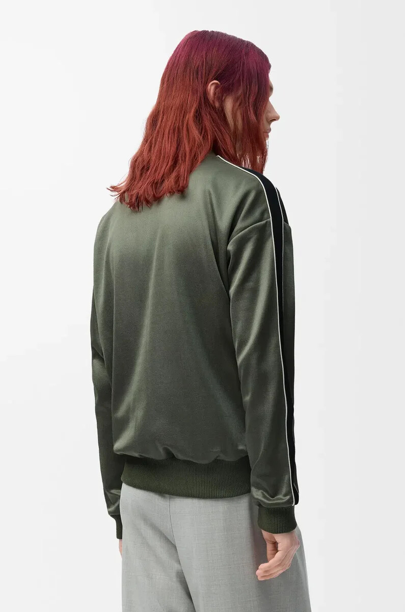 chaqueta de chándal en jersey técnico verde caqui