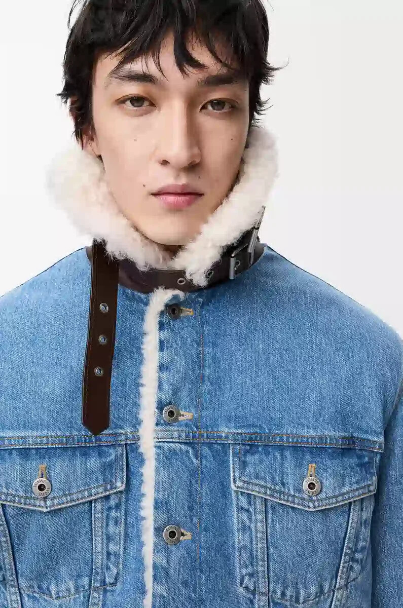 chaqueta de camionero en denim y borrego azul denim