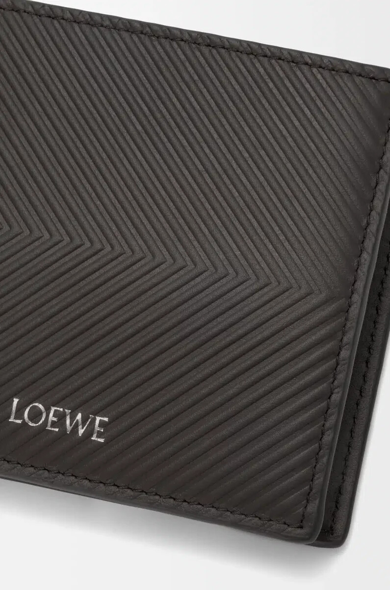 monedero plegable en piel de becerro clásica texturizada gris oscuro