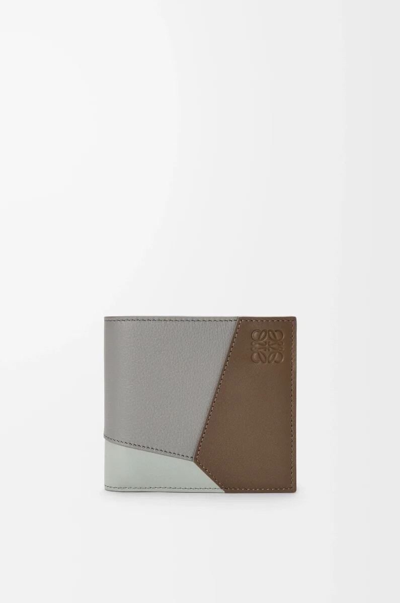 cartera plegable puzzle en piel de becerro clásica en color marrón inviernogris ceniza