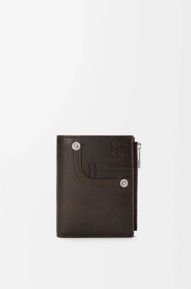 cartera compacta y fina panta en piel de becerro brillante vintage brown