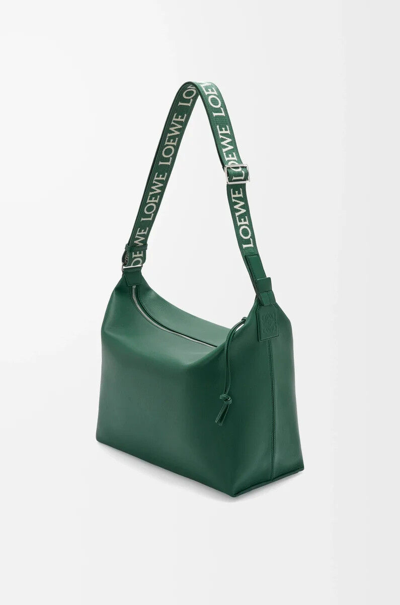 bolso bandolera cubi de piel de becerro suave y flexible y jacquard evergreen