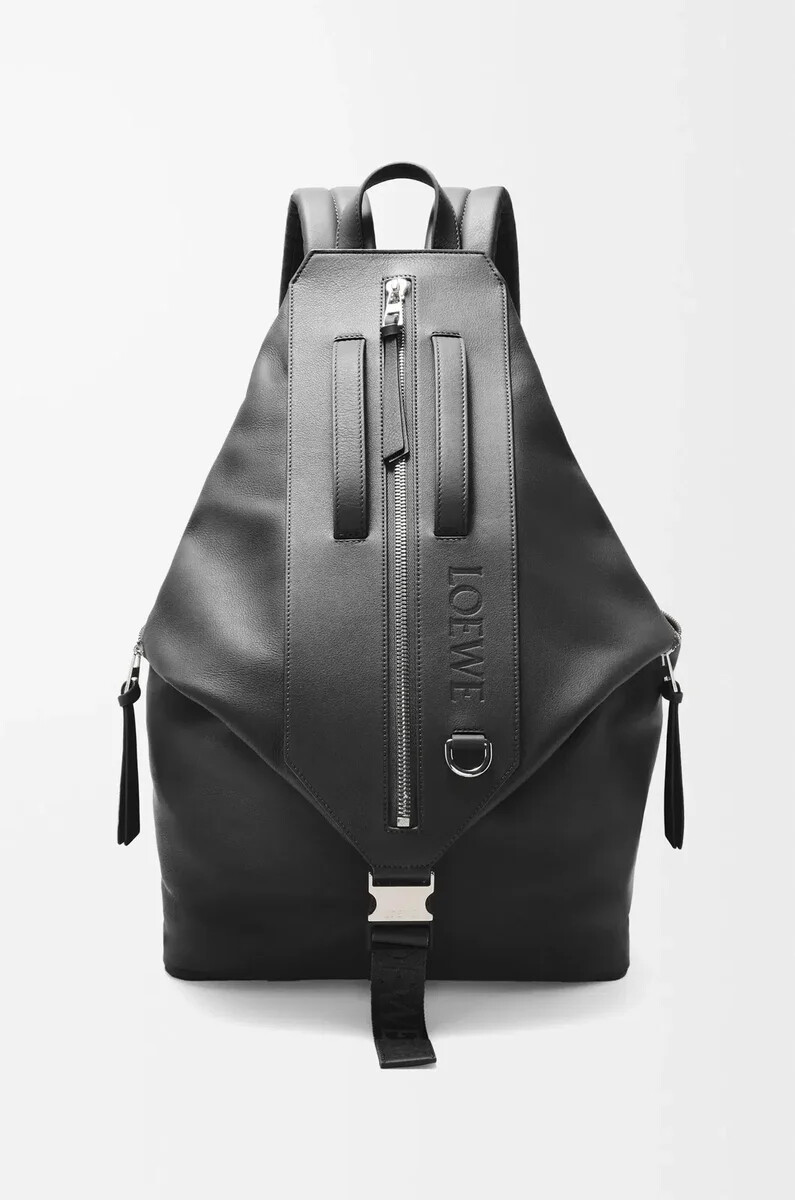 mochila convertible en piel de becerro clásica negra