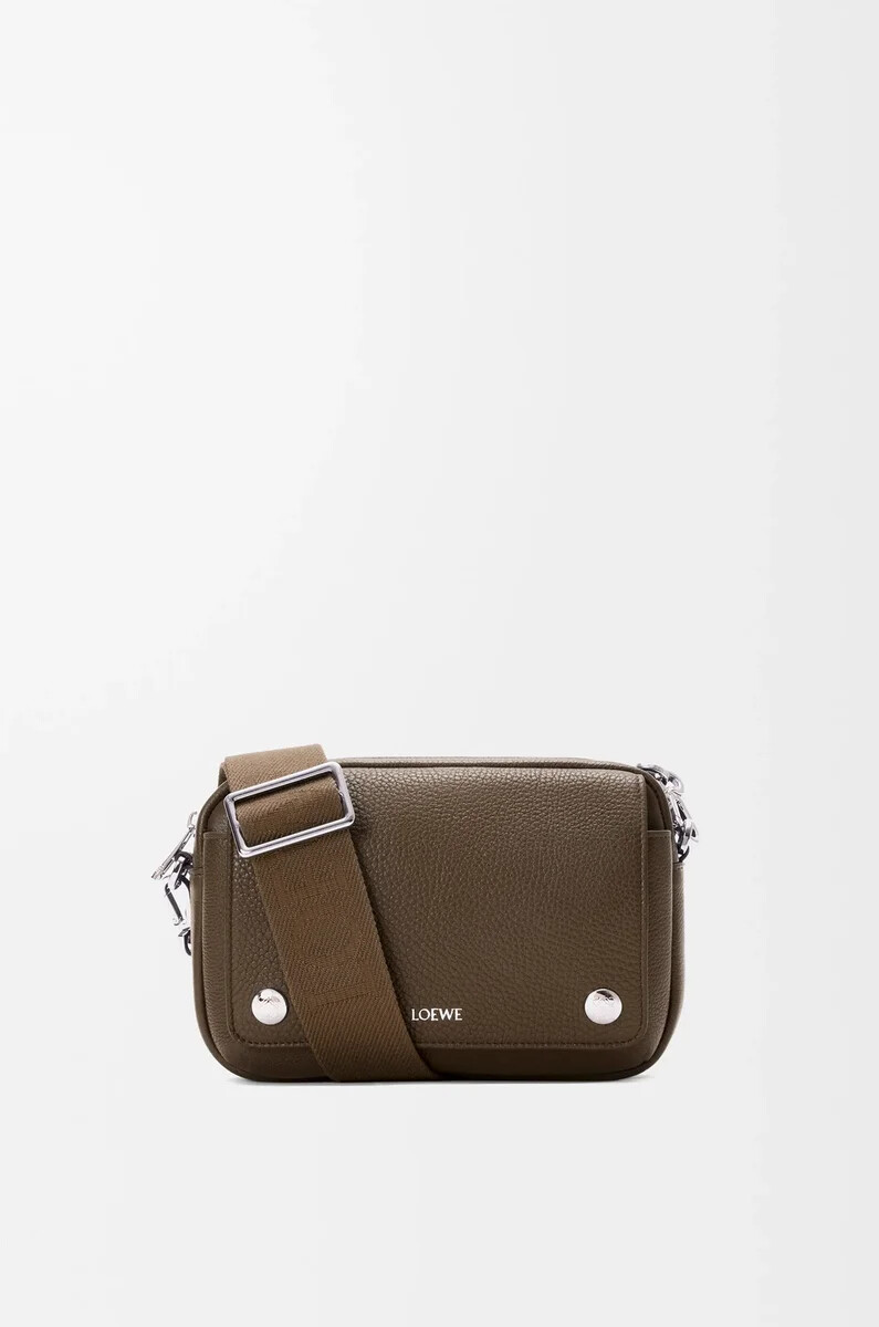 bolso bandolera pequeño pebble en piel de becerro granulada flexible tundra