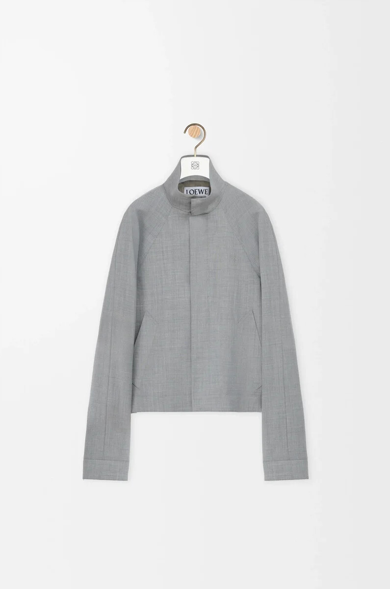 chaqueta con cremallera de lana gris claro