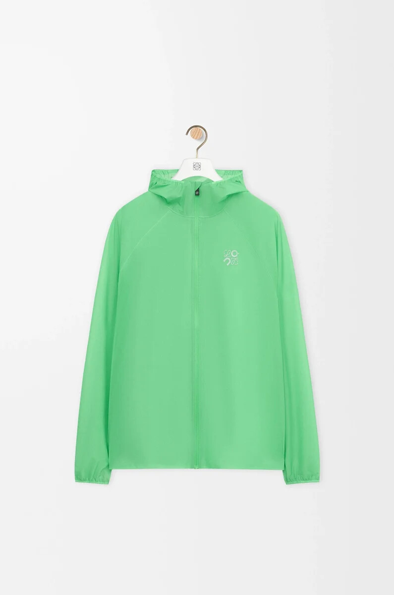 chaqueta ultra en tejido técnico verde