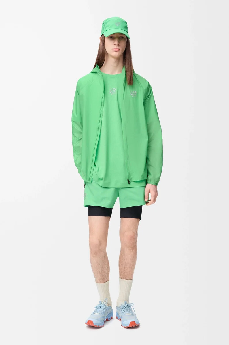 chaqueta ultra en tejido técnico verde