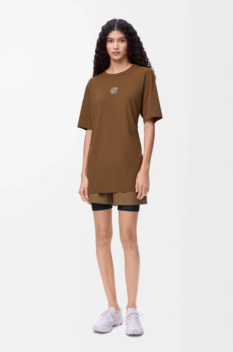 camiseta deportiva en jersey técnico toffee