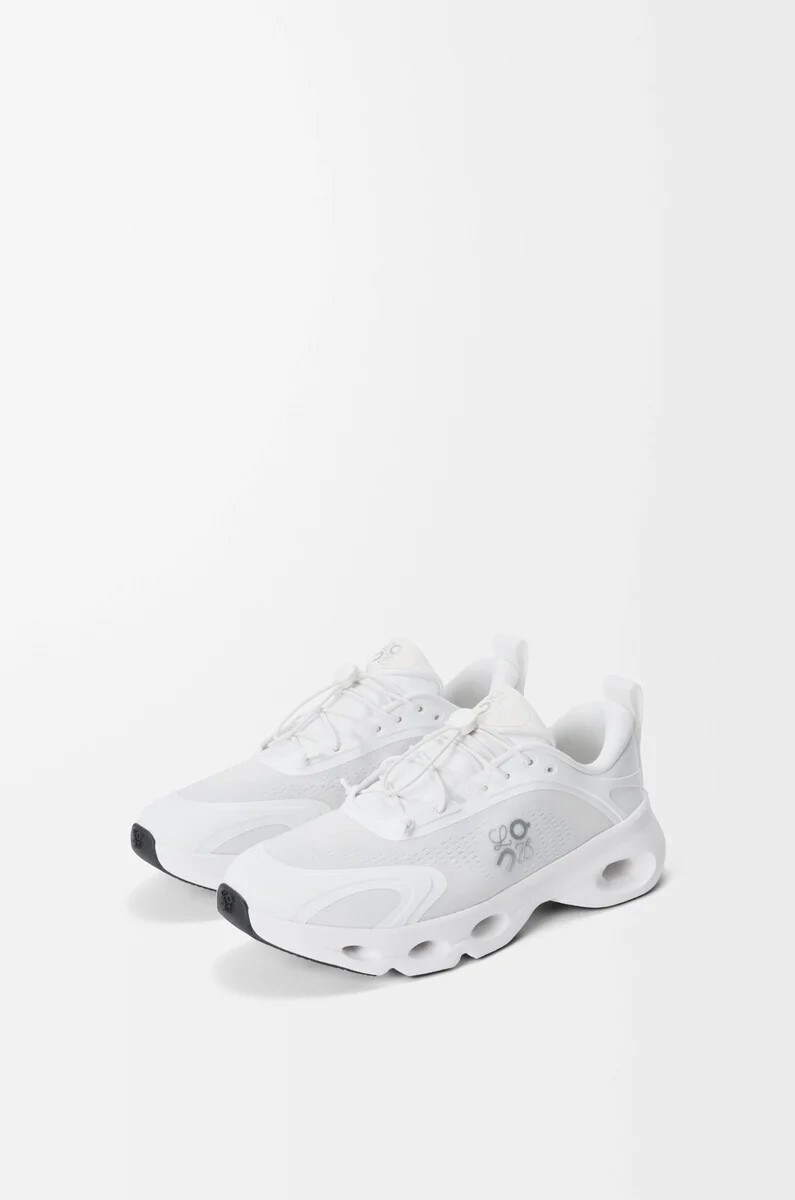 zapatillas cloudsolo blancogris claro