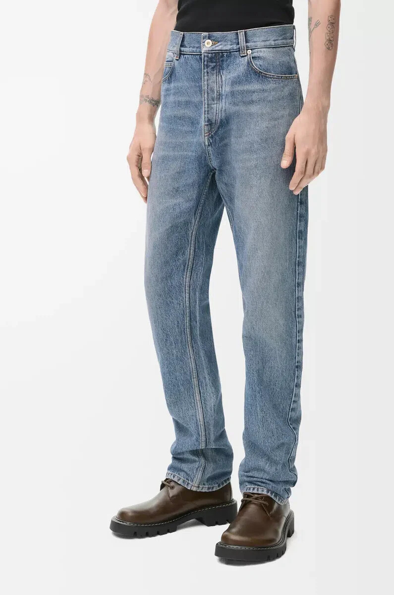 vaqueros rectos en denim azul