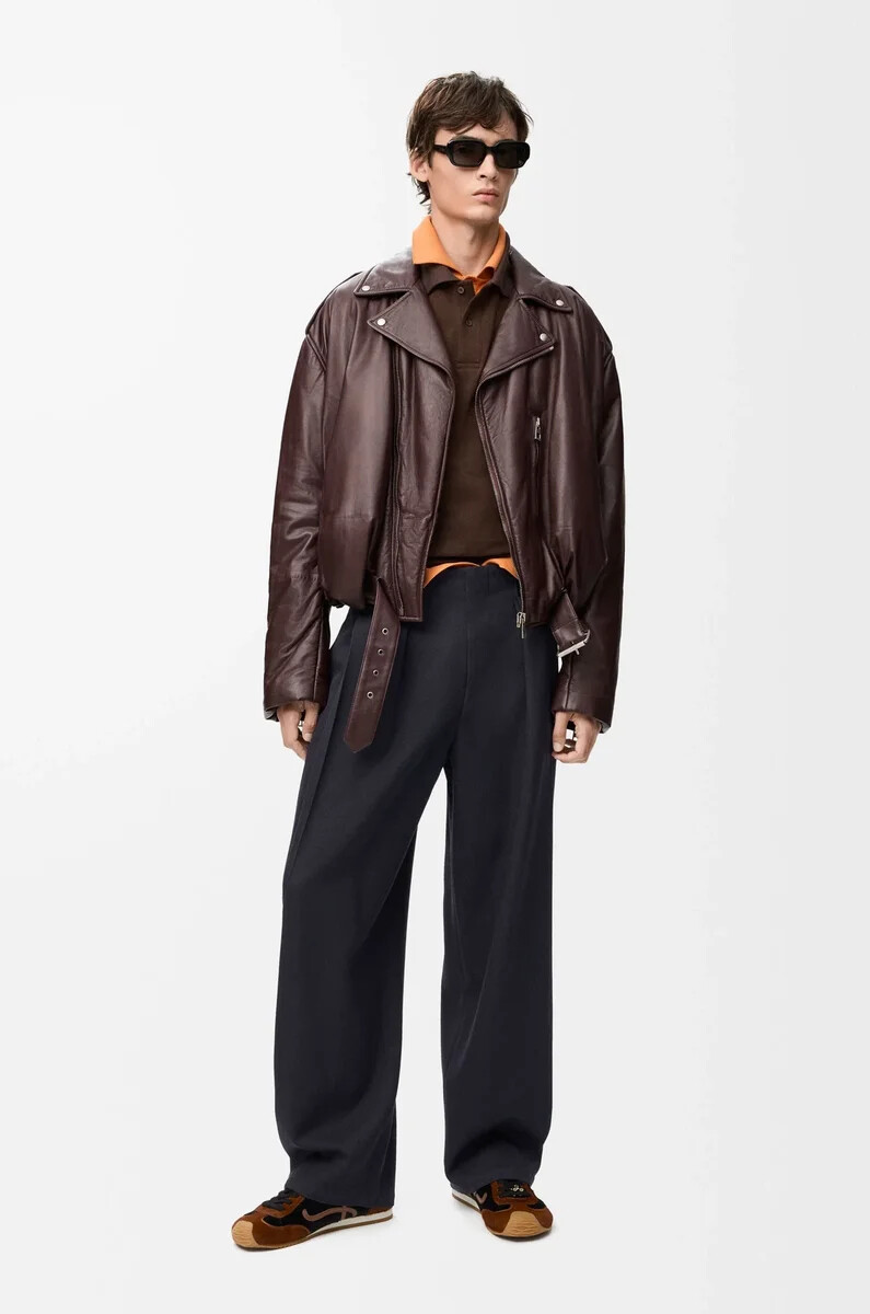 pantalón de lana azul marino oscuro