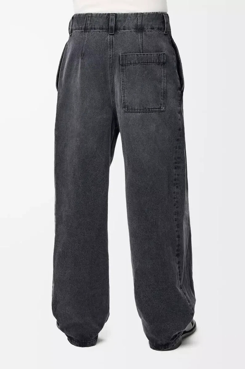 vaqueros en denim negro