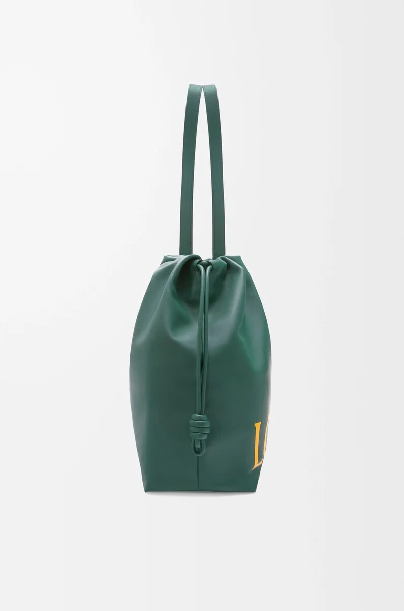 bolso tote con logotipo de flamenco en piel de becerro napa evergreen