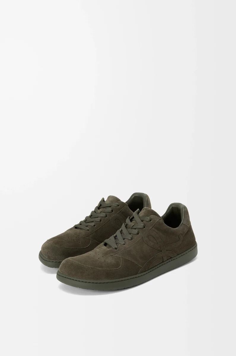 zapatilla jambo en ante de becerro verde oliva