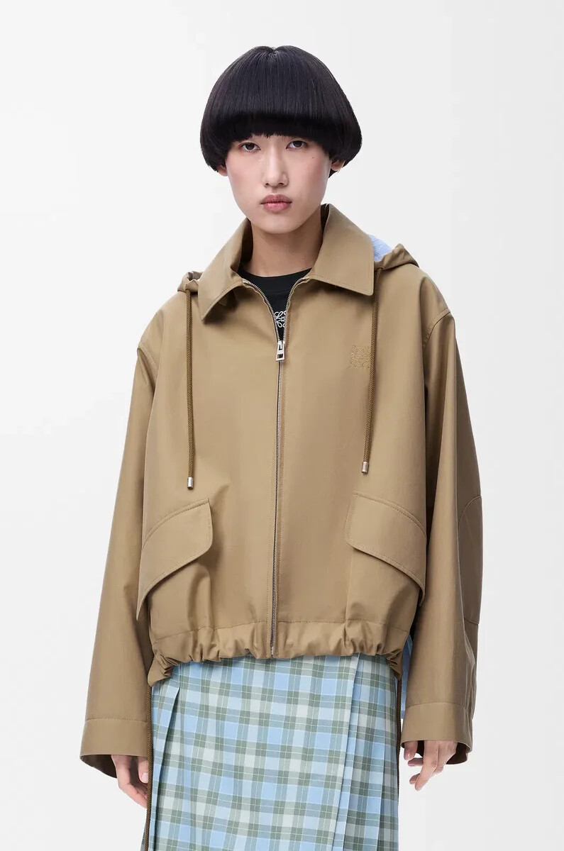 parka con capucha de algodón beige