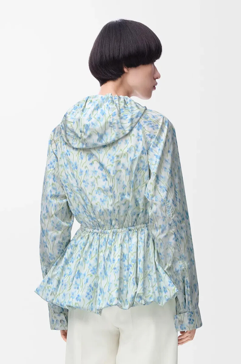 chaqueta con capucha en tafetán de mezcla de seda blancoazul