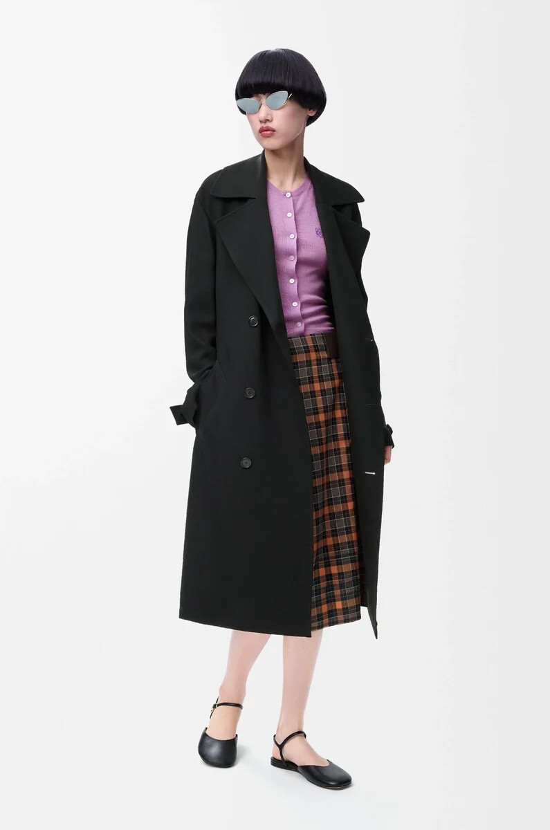 gabardina de viscosa elástica negra