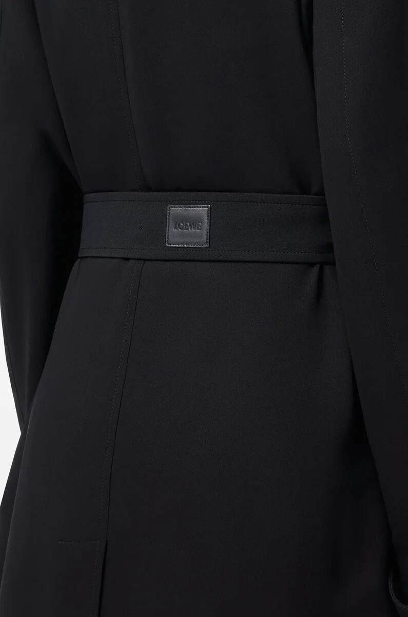 gabardina de viscosa elástica negra