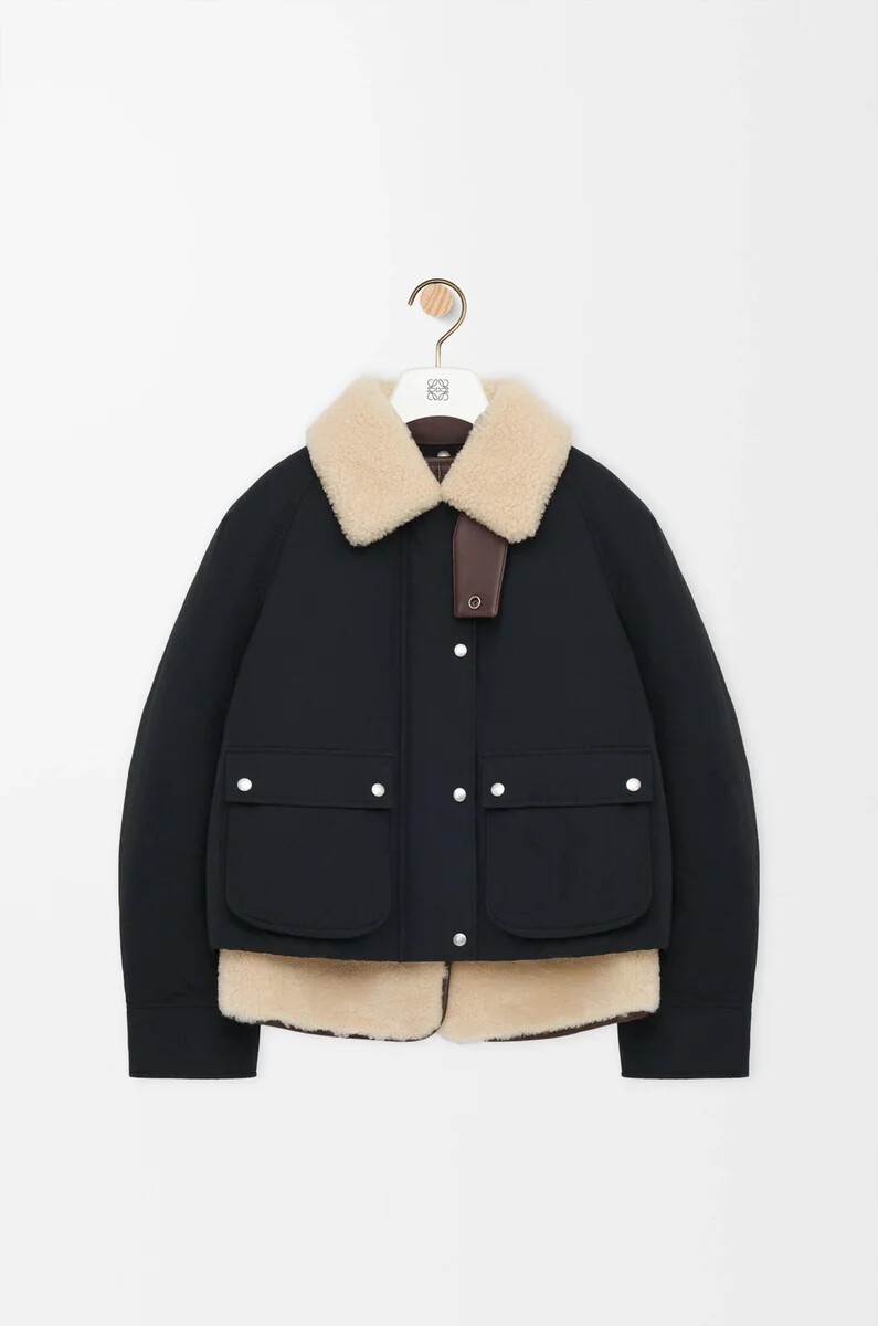 chaqueta acolchada en mezcla de piel de oveja y algodón negro