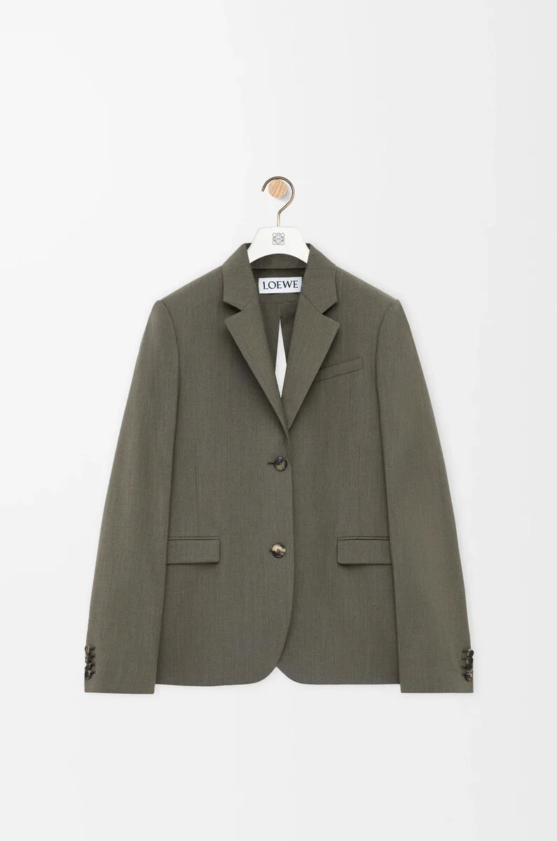 chaqueta entallada de lana color verde caqui