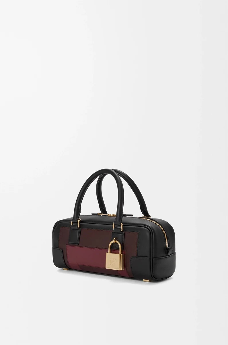 bolso cropped amazona 23 en napa de becerro negroborgoña