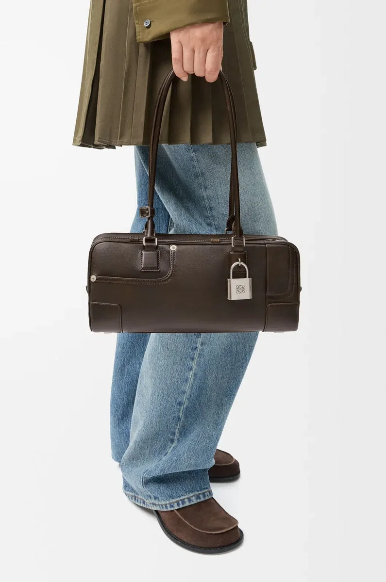 bolso cropped panta amazona 31 en piel de becerro brillante vintage brown