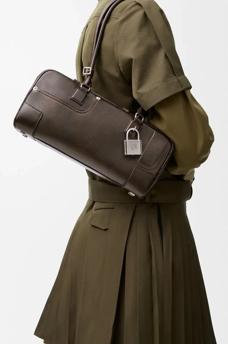 bolso cropped panta amazona 31 en piel de becerro brillante vintage brown