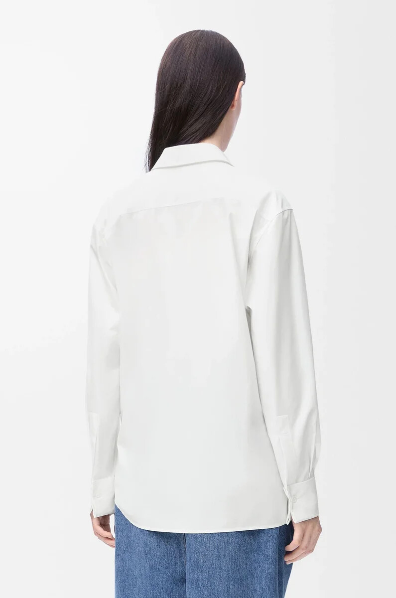 camisa drapeada en algodón blanco