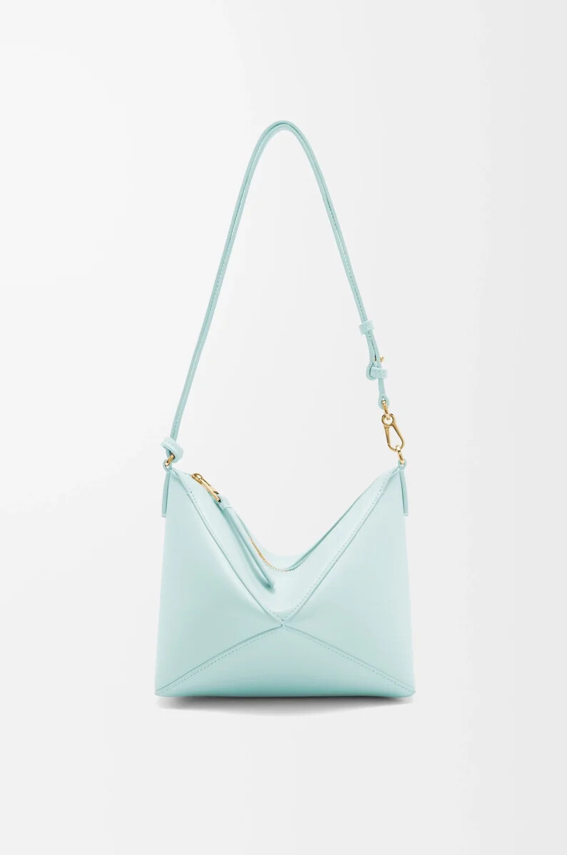 bolso puzzle fold de piel de becerro napa brillante azul iceberg