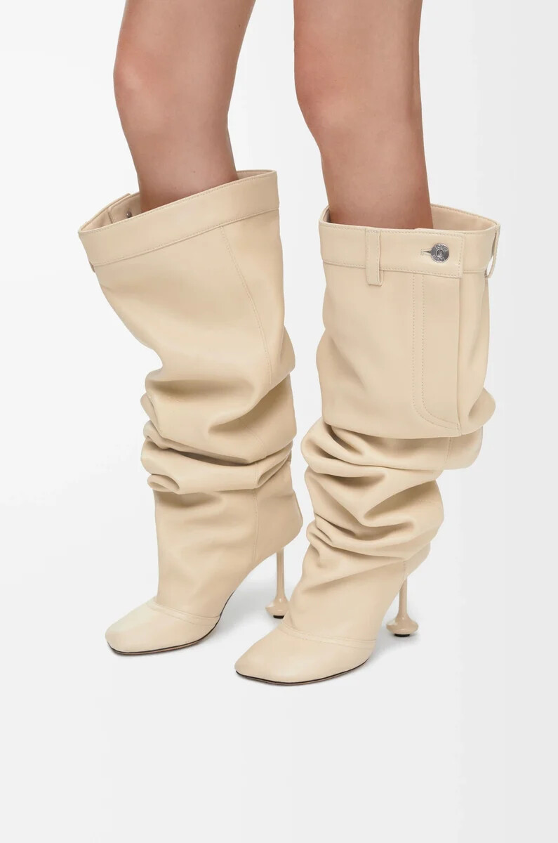 bota por encima de la rodilla toy en piel de cordero napa color avena