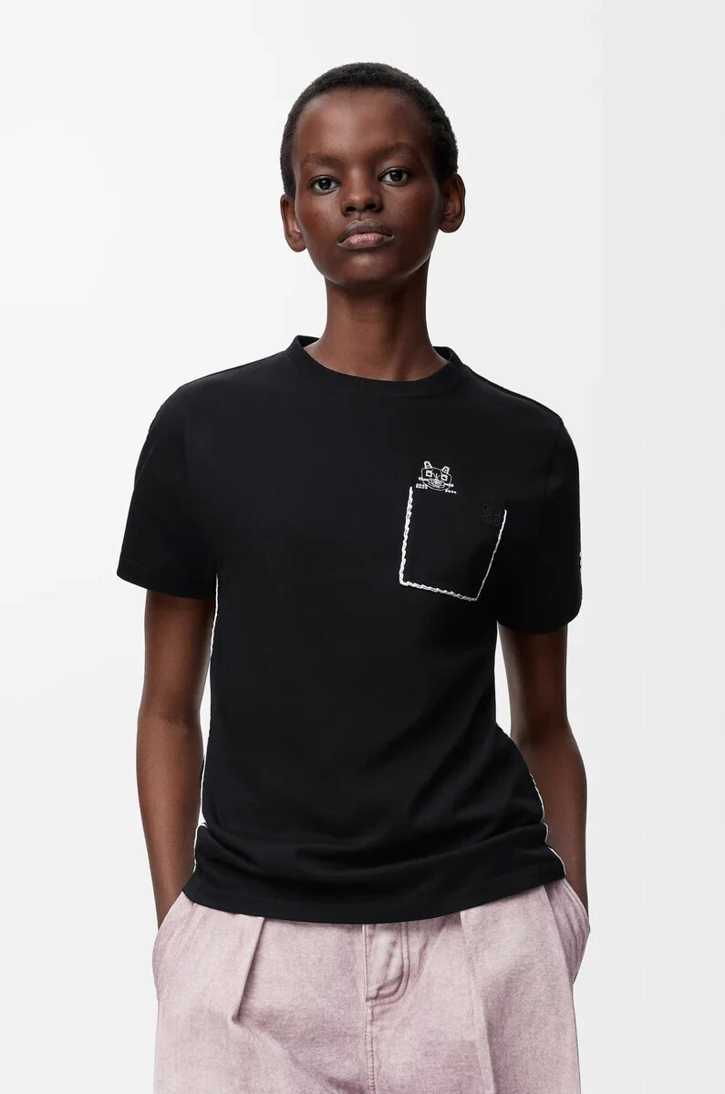 camiseta regular fit de algodón color negro