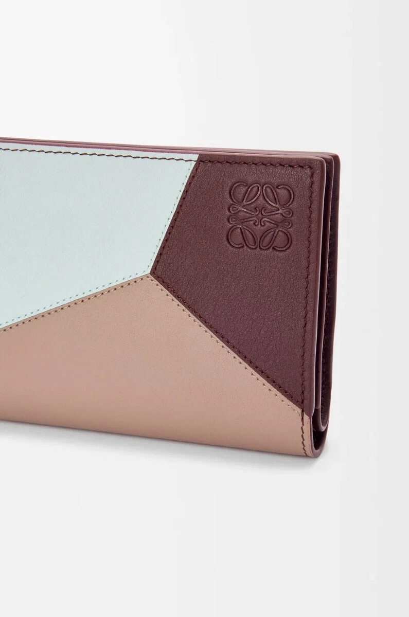cartera compacta puzzle en piel de becerro clásica color frozenburdeos oscuro