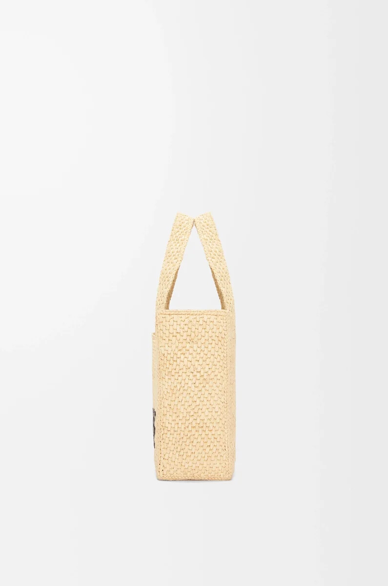 bolso tote pequeño loewe font en rafia natural