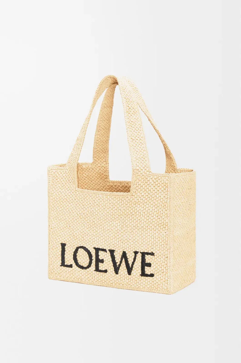 bolso tote mediano loewe font en rafia natural