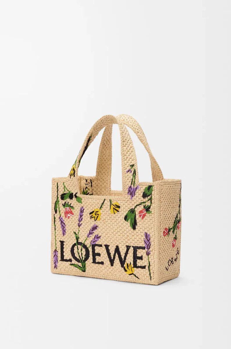 bolso tote pequeño loewe font en rafia natural