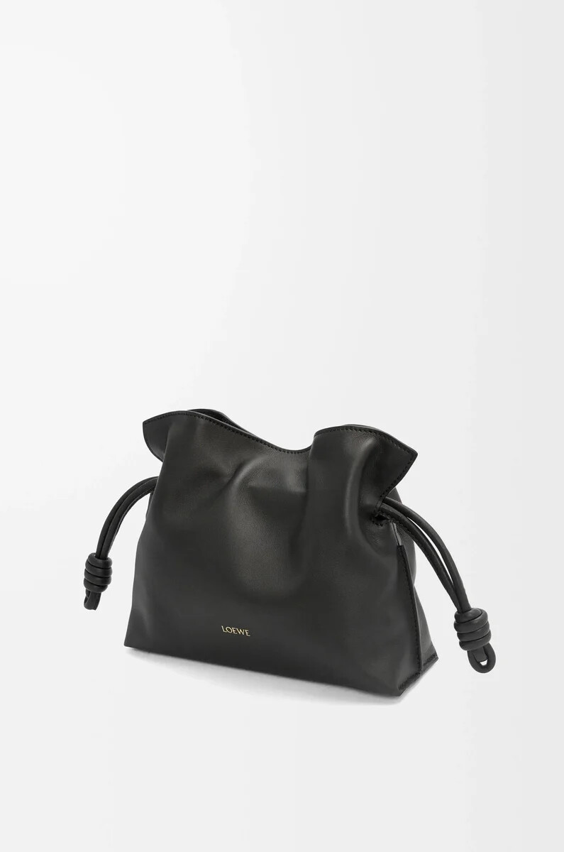 mini clutch flamenco en piel de becerro napa negro