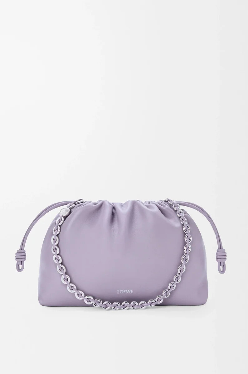 monedero mediano flamenco en suave piel de cordero napa color malva sucio