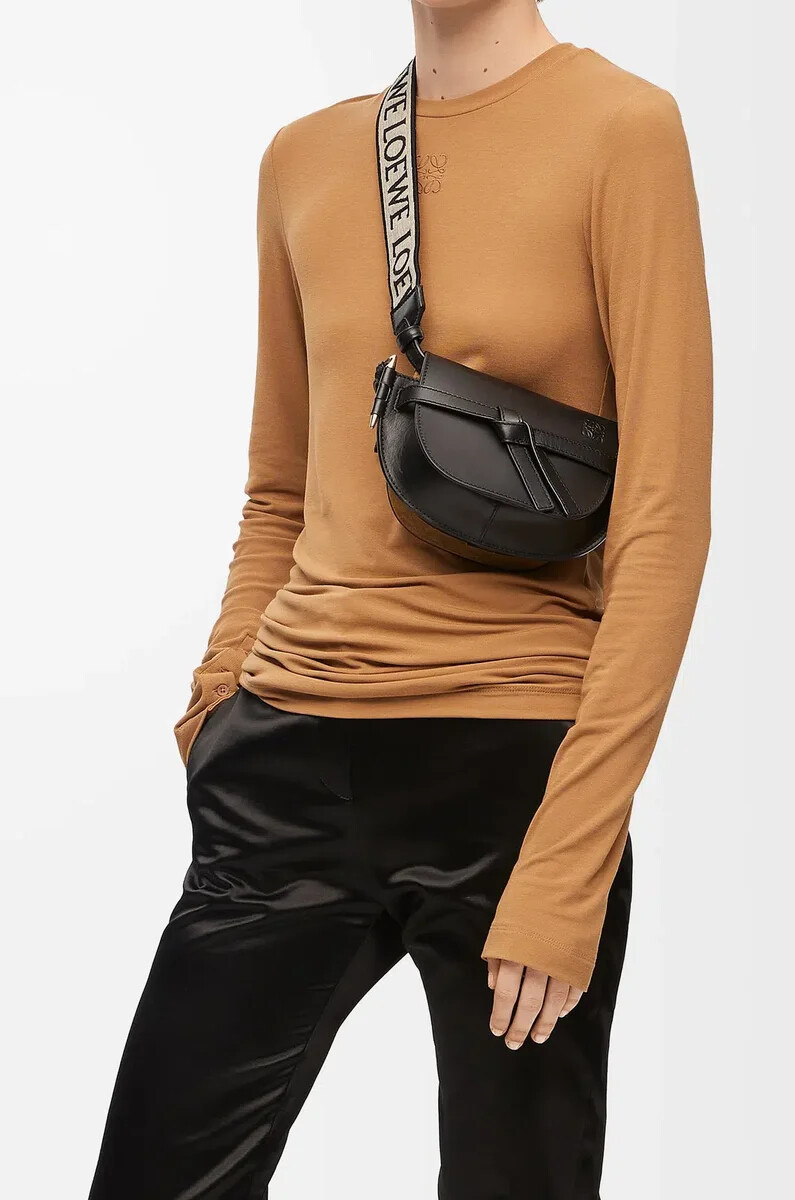 bolso mini gate dual en suave piel de becerro y jacquard negro