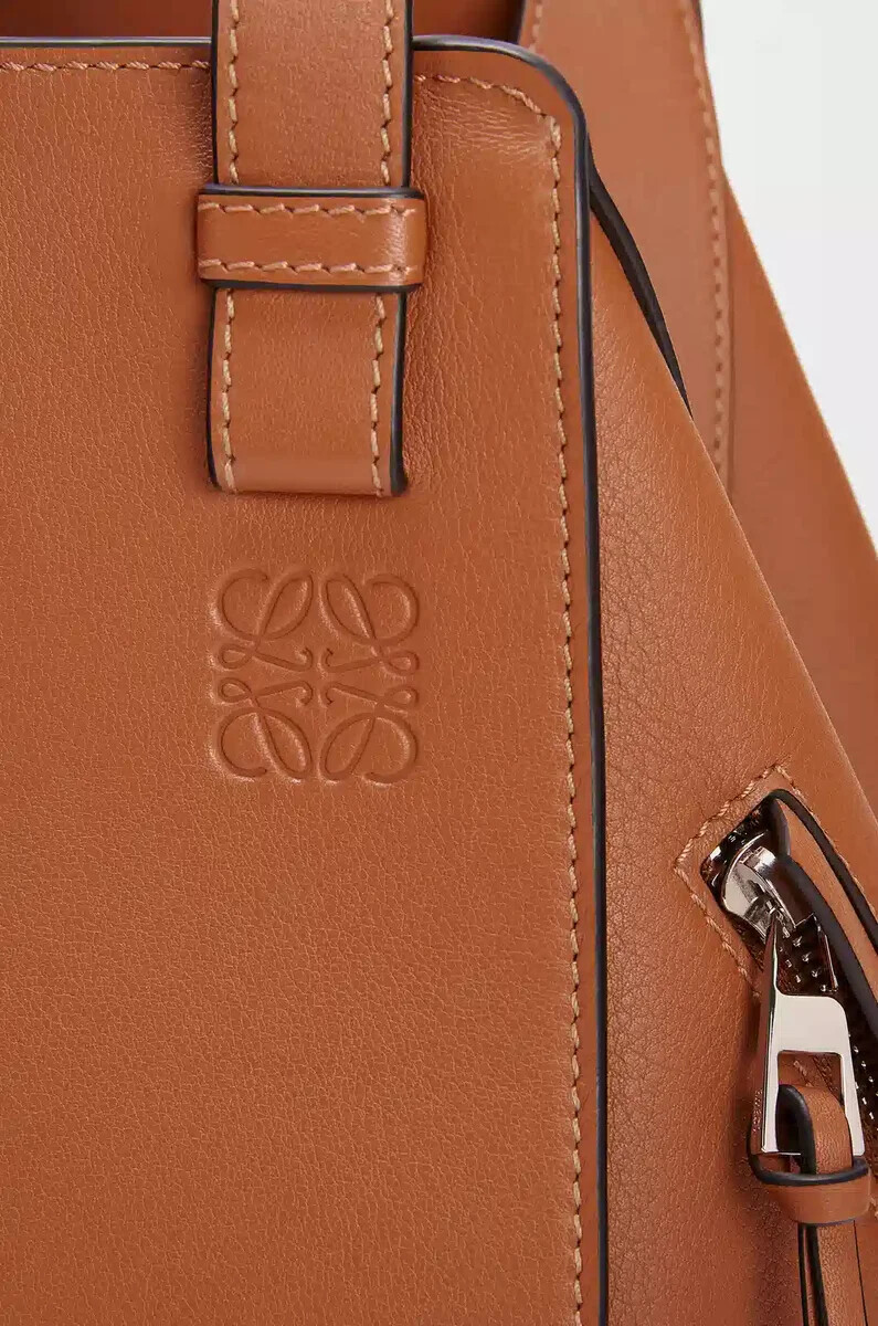 bolso hamaca pequeño en piel de becerro clásica color tostado