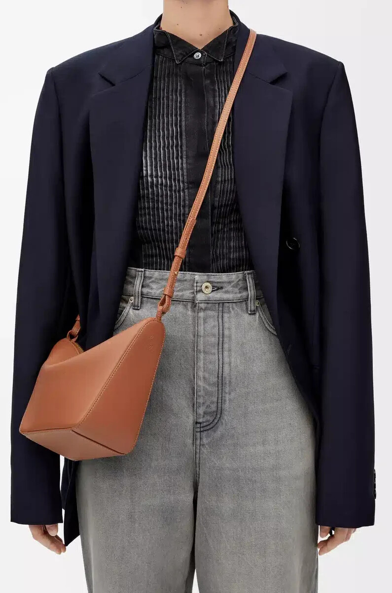 mini hamaca hobo en piel de becerro clásica color tostado
