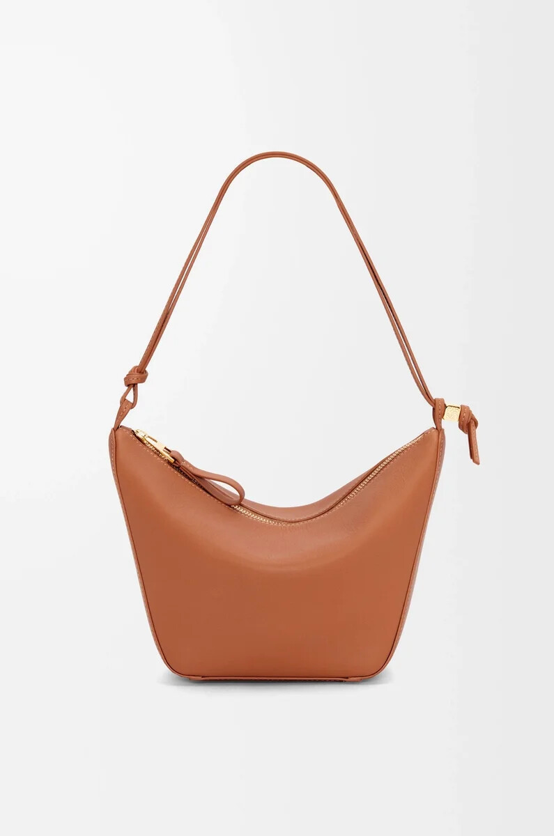 mini hamaca hobo en piel de becerro clásica color tostado