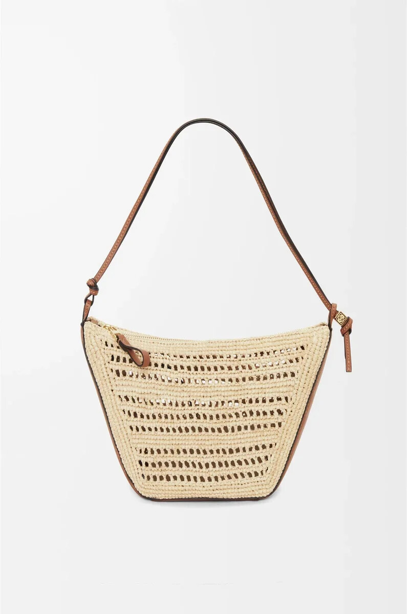 mini hamaca hobo en rafia y piel de becerro color tostadonatural