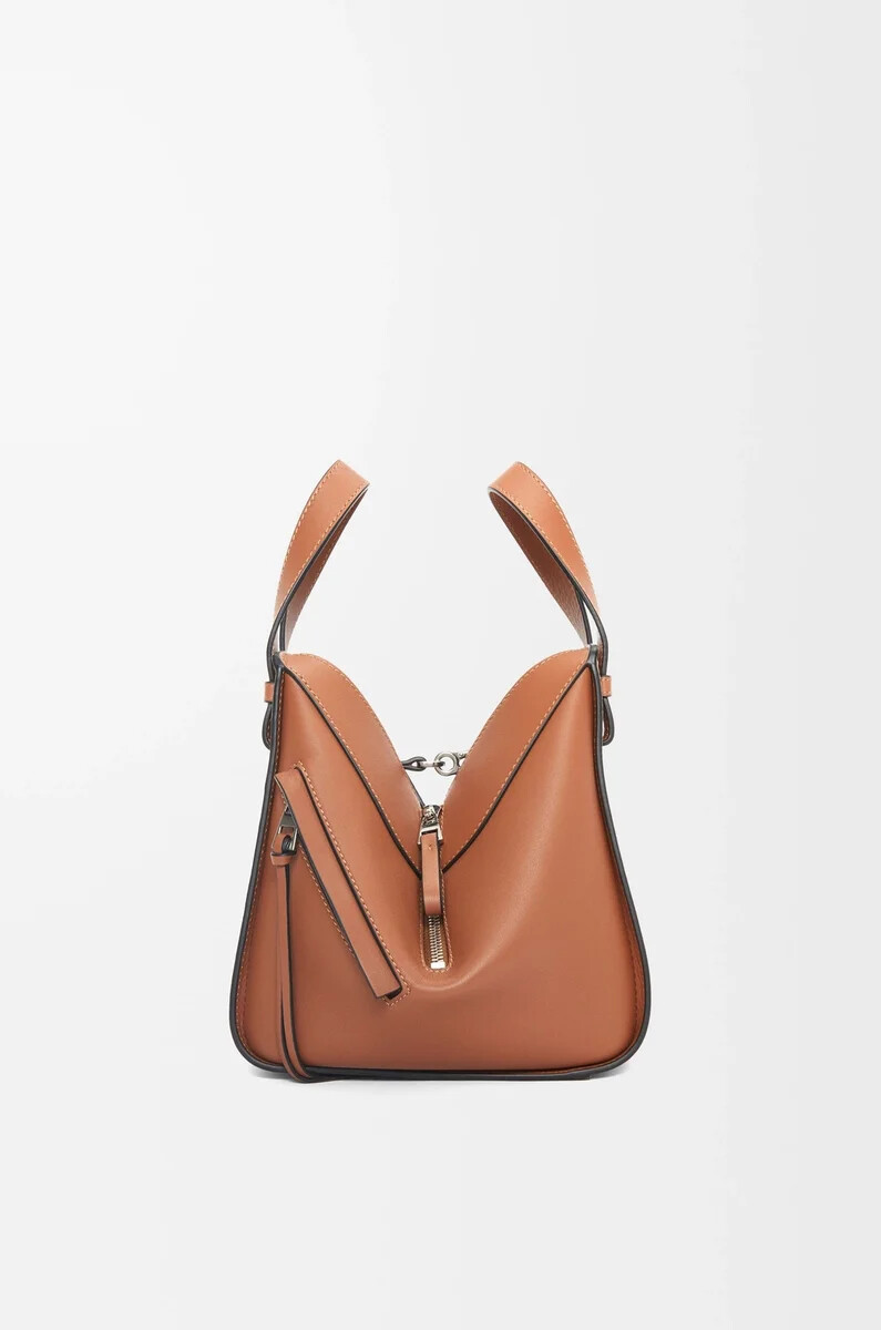bolso hamaca compacto en piel de becerro clásica color tostado