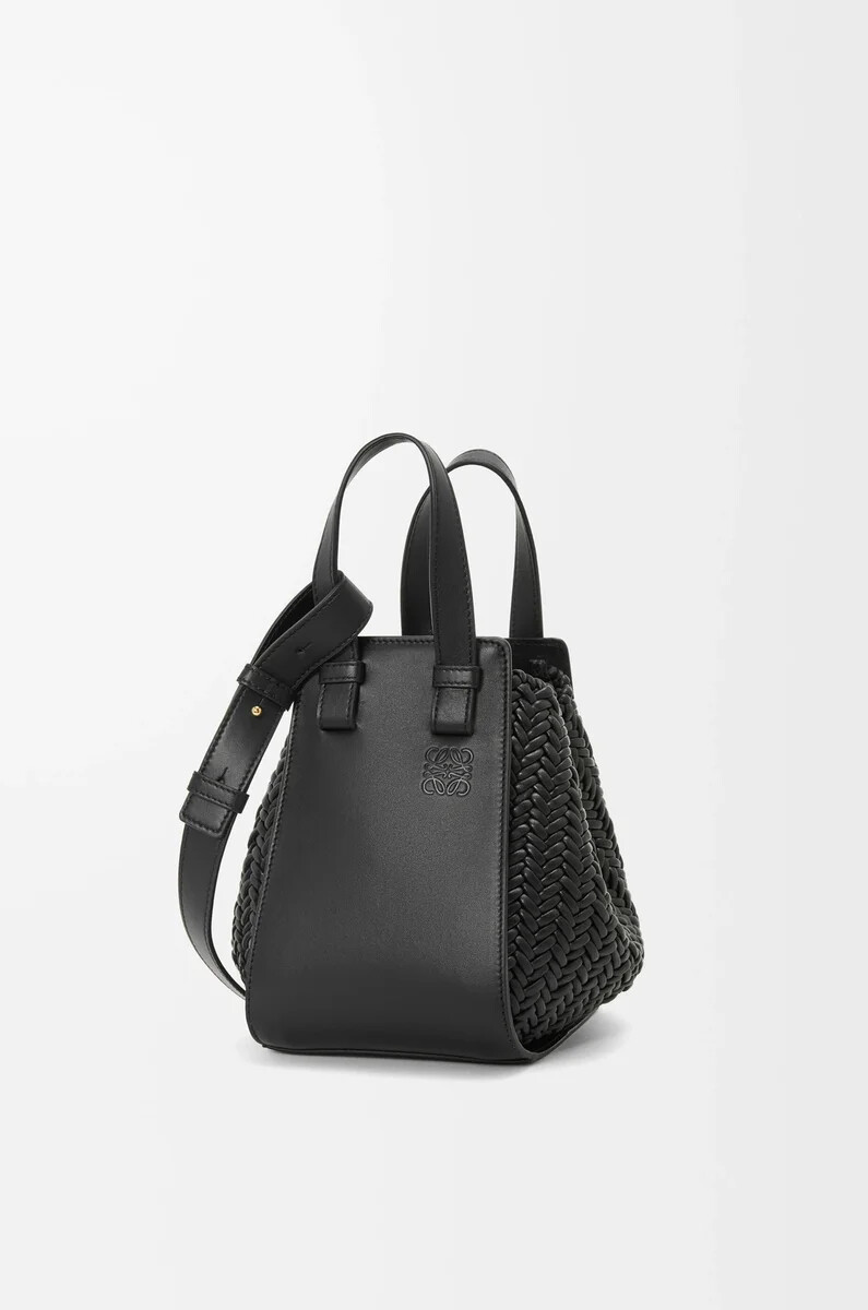 bolsa hamaca compacta de piel de becerro negra