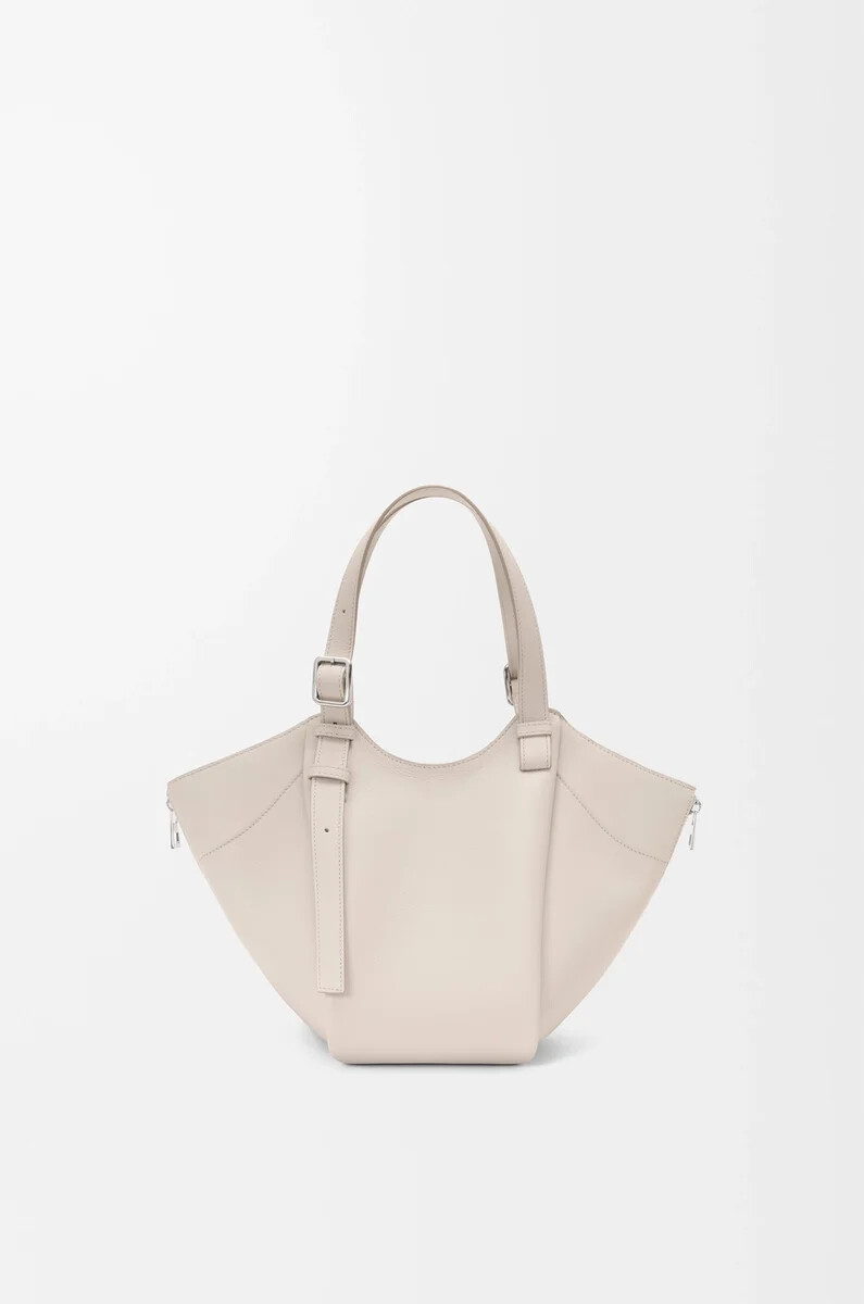 bolso hammock flip en piel de becerro clásica light ghost