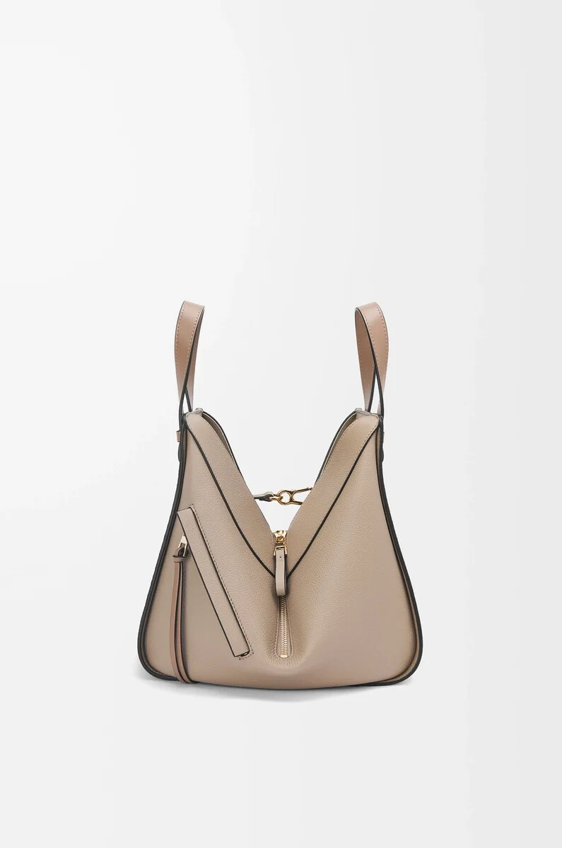 bolsa hamaca pequeña en piel de becerro granulada suave color arena
