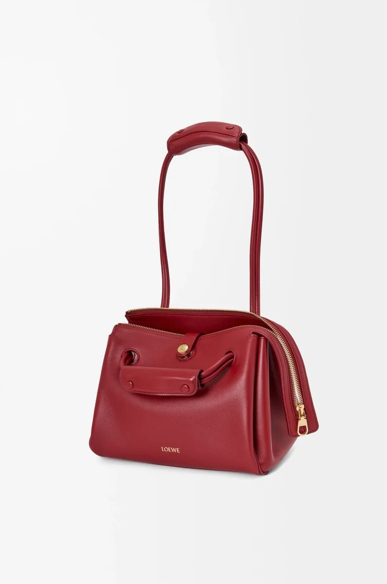 bolso pequeño madrid en piel de becerro flexible color rojo quemado