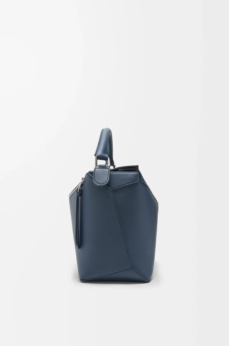 bolso grande puzzle edge en piel de becerro clásica color índigo