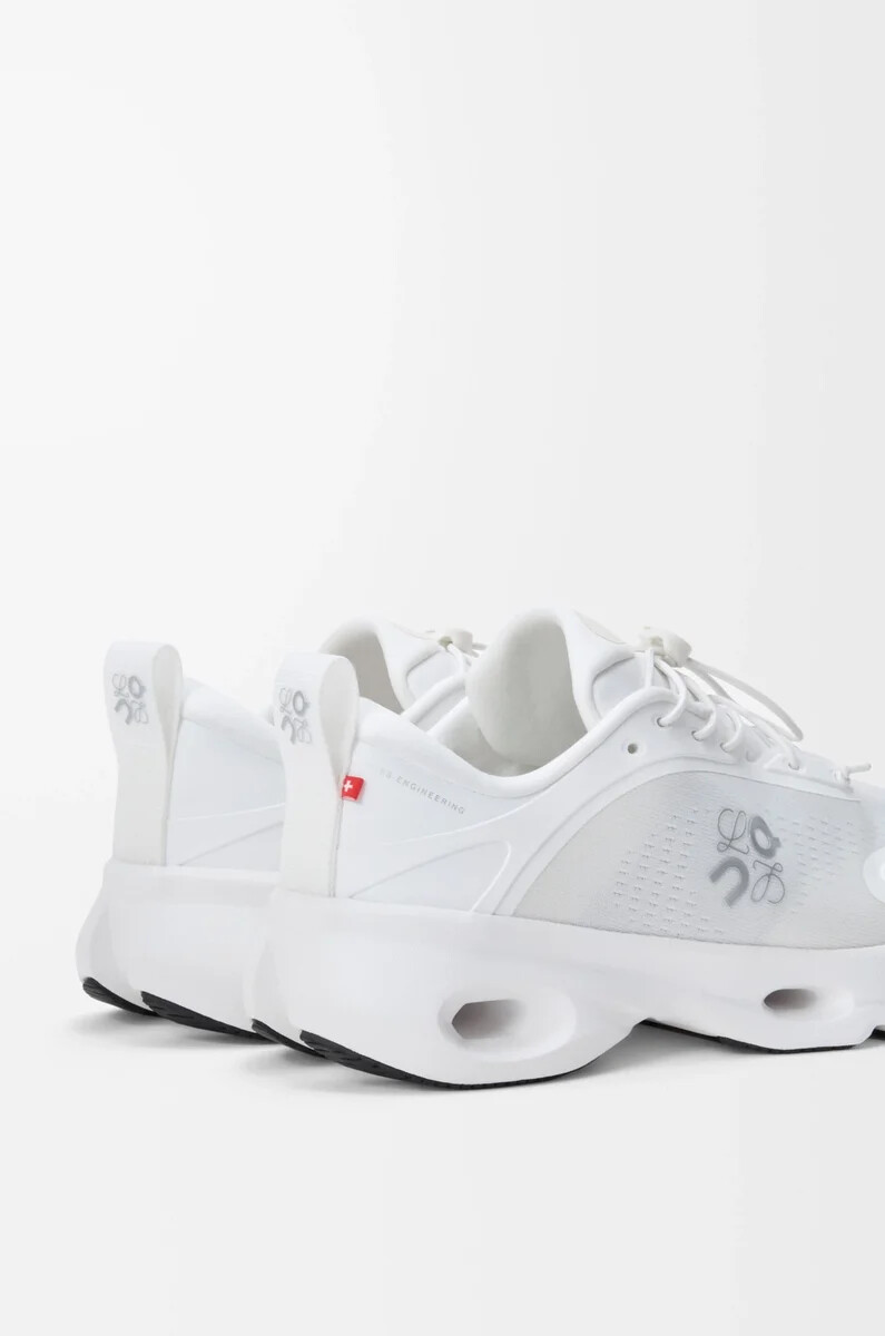 zapatillas cloudsolo blancogris claro